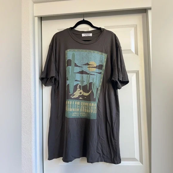 Free People Daydreamer Willie Nelson Gray Oversized Band Tee - Picture 3 of 10